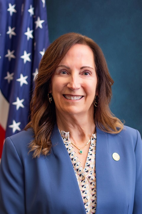 Portrait of Linda Freedman